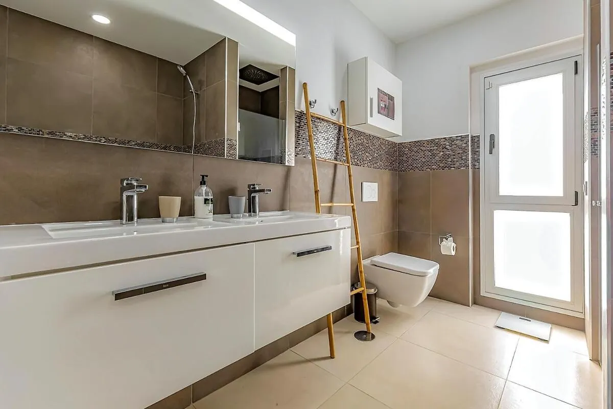 Independent Villa With An Immense Heated Pool! Oroteanda Baja