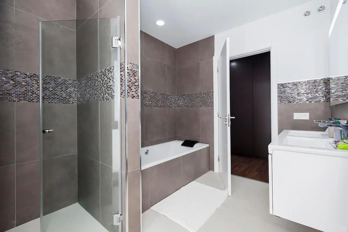 Independent Villa With An Immense Heated Pool! Oroteanda Baja 0*,